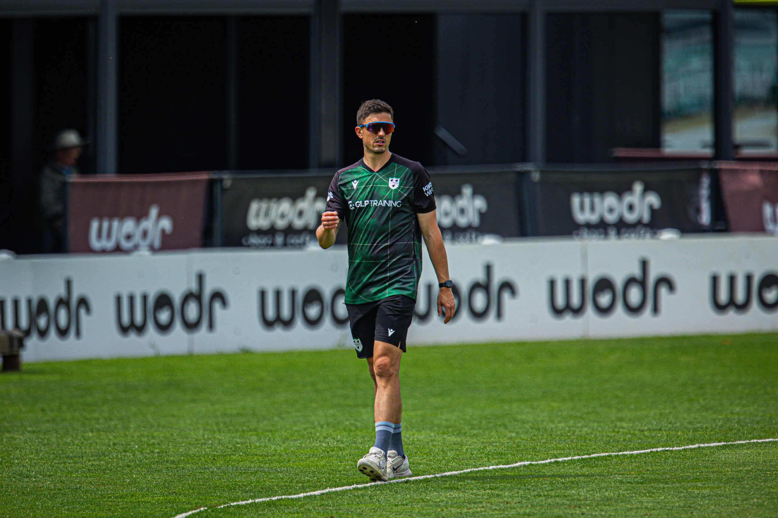 Worcestershire's Strong Performance Shines in Tight Match Against Gloucestershire